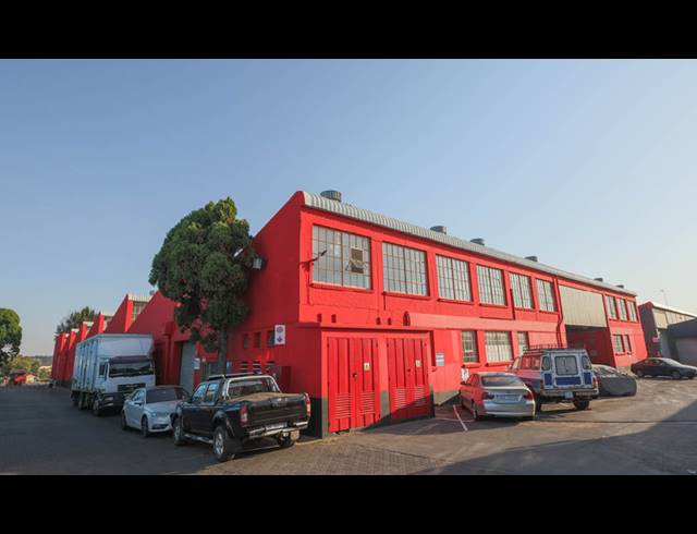 693M² WAREHOUSE TO LET IN STEELEDALE